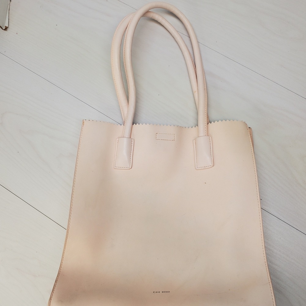 PIXIE MOOD Tote Bag Peach Leather Scalloped Top Snap Closure